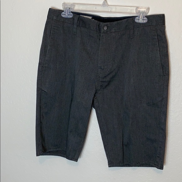 Volcom Men’s Dark Gray Shorts - Picture 2 of 4